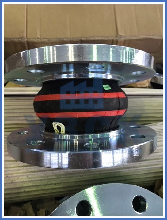 компенсатор резиновый фланцевый в Назрани